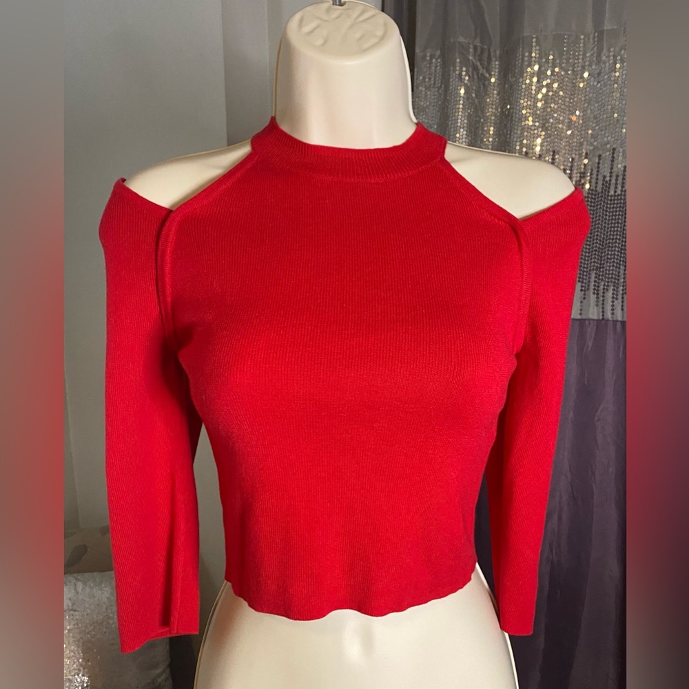 NWT NBD “Prate” Shoulder Cut-out Red Sweater XS - Picture 3 of 6